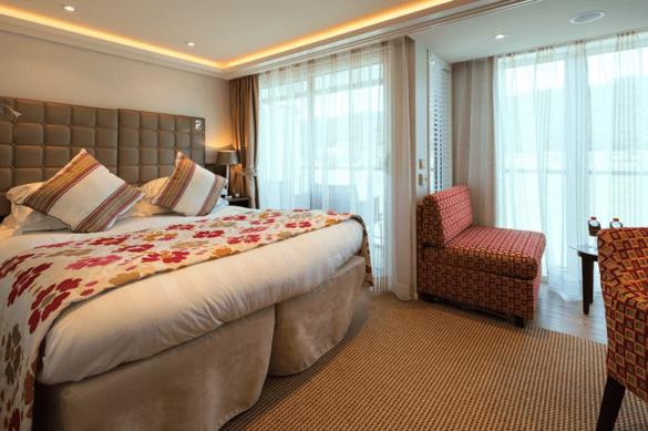 AmaWaterways AmaSiena CAT AB 1.png